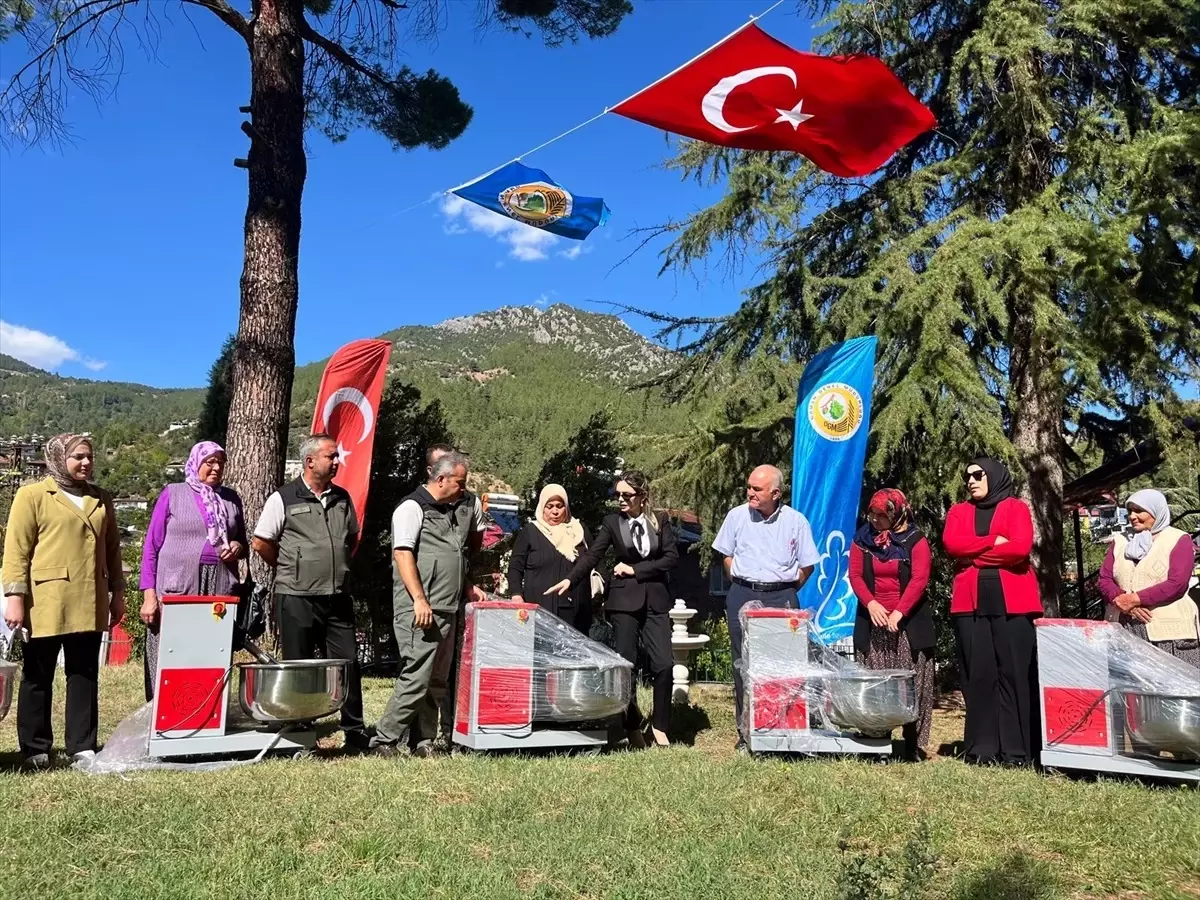 fekede orman koylulerine ekipman destegi OtDp6QL6