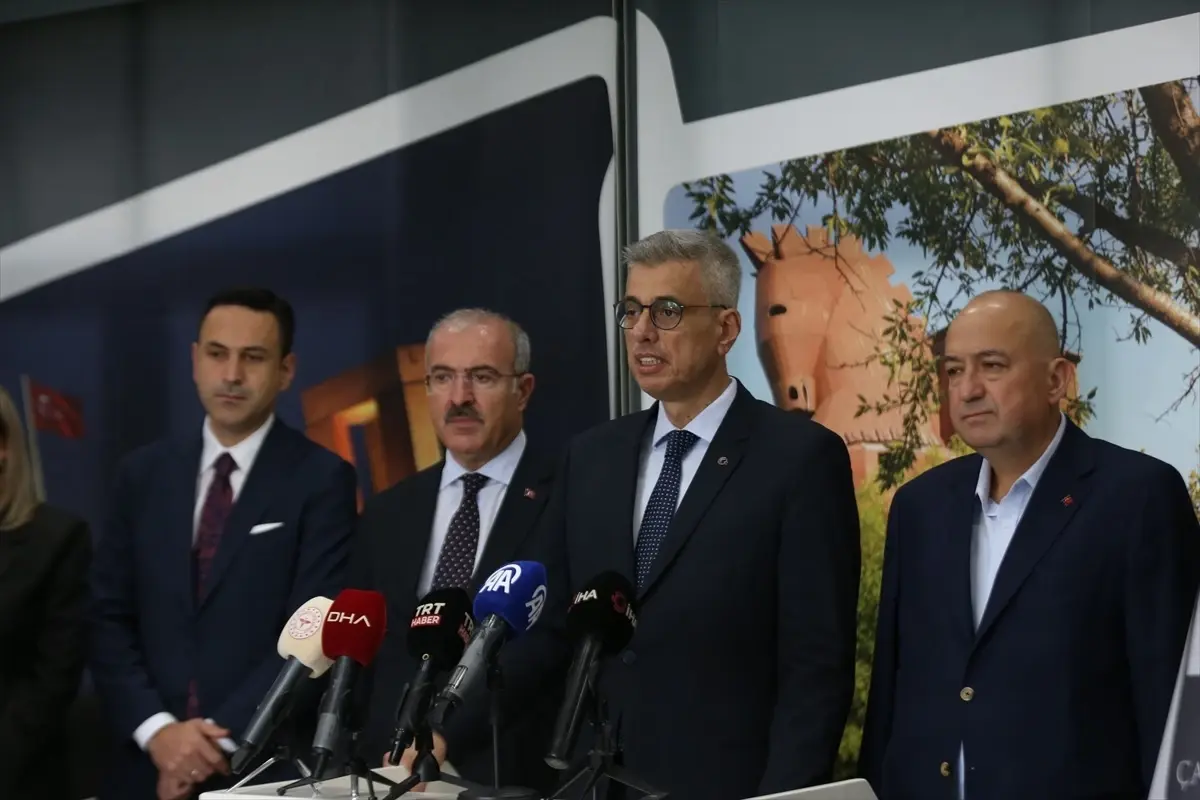 saglik bakani kemal memisoglu canakkale valiligini ziyaretinde konustu aciklamasi I4TakurX