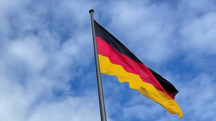 almanyada basortusune irkci saldiri 1USrWs13.jpg