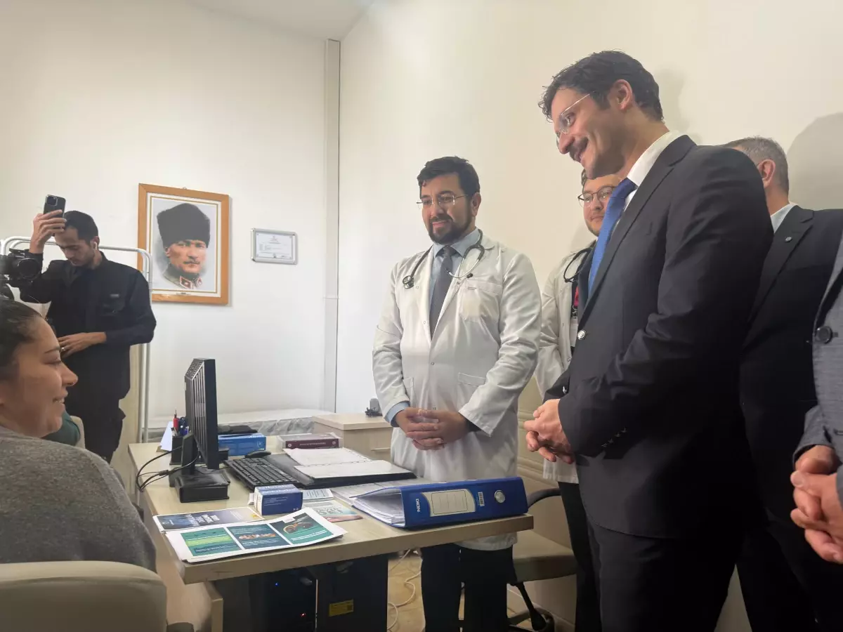 turkiyenin ilk aile sagligi merkezi sigara birakma poliklinigi acildi SLQKesrf.jpg