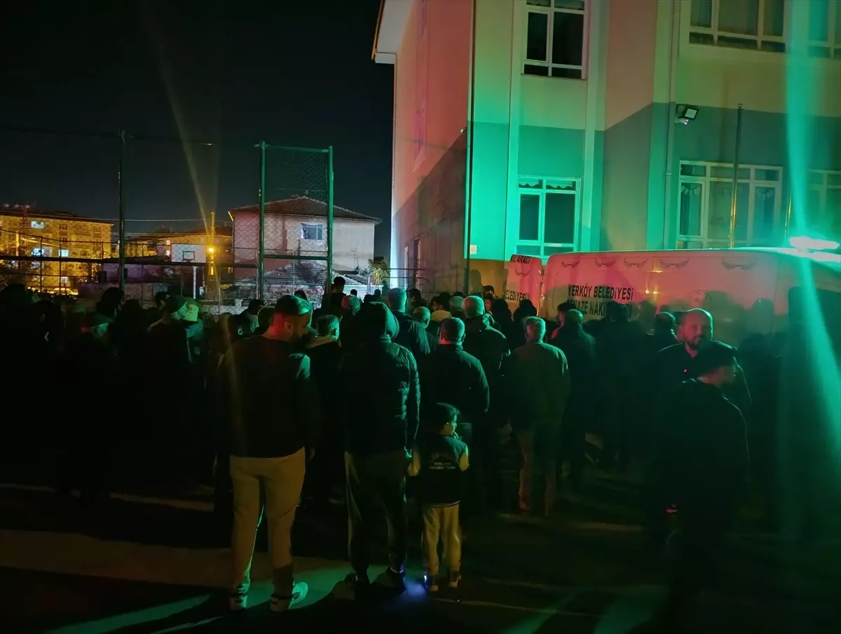 Yerköy’de Okul Bahçesinde Fenalaşan Çocuk Hayatını Kaybetti