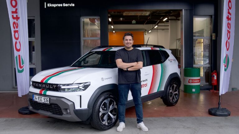 castrolun-ilham-veren-uzuuun-yolculuk-macerasinin-turkiye-ayagi-renault-duster-ile-tamamlandi-4p7EfQdd.jpg