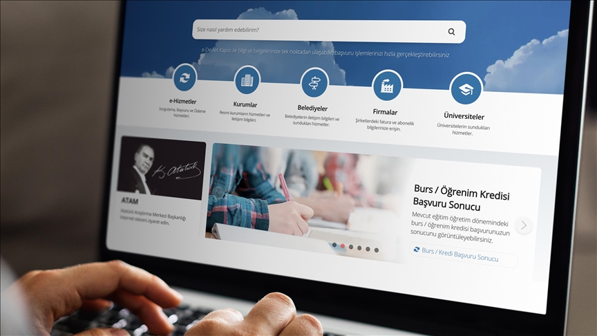 e-Devlet’i kopyalayıp TOKİ vurgu yaptılar