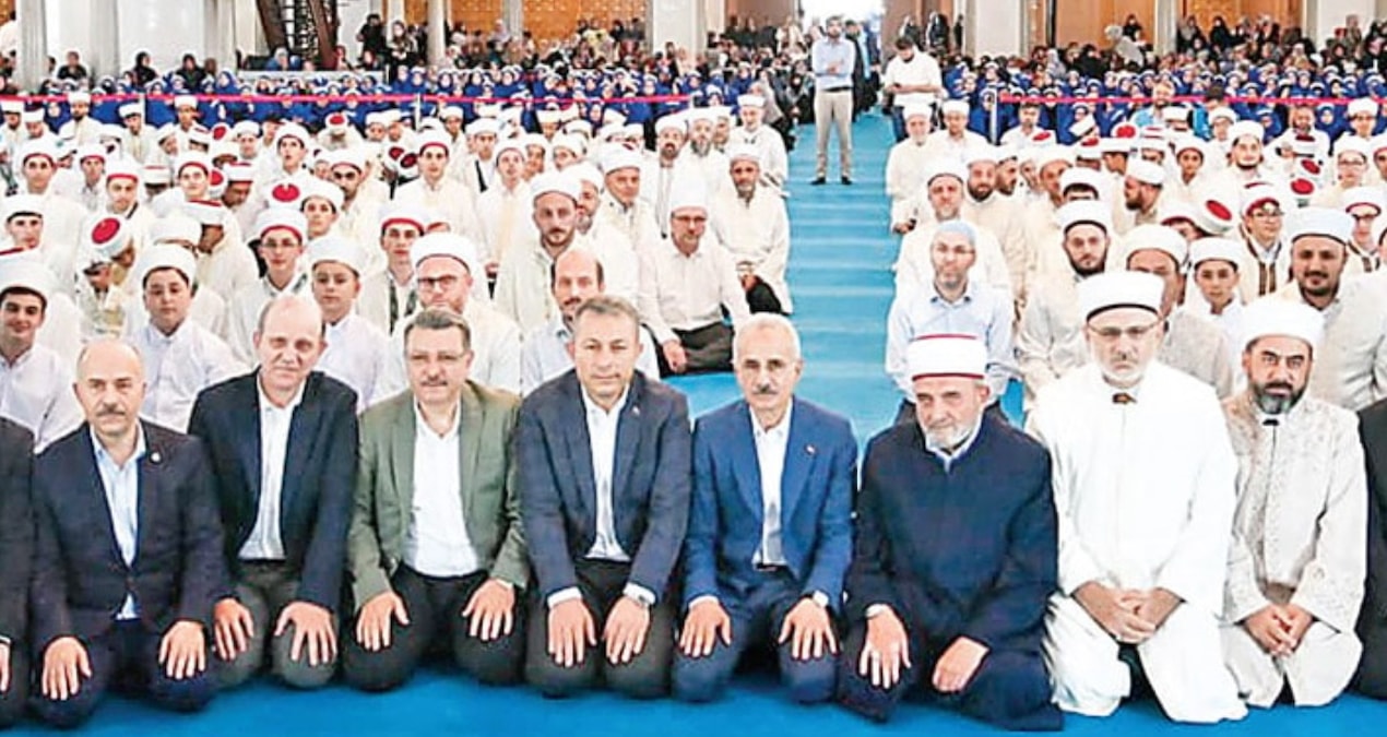 Bakan hafizlara bilimi anlatti NPlOVpLr